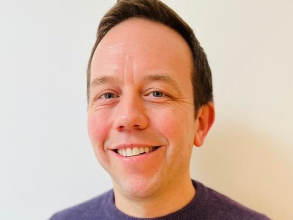 simon anthony blackburn